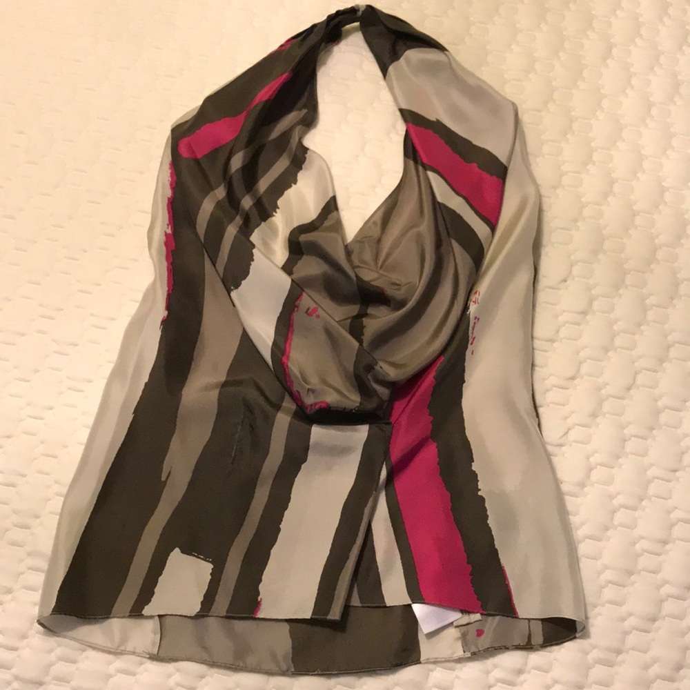Silk print backless halter top